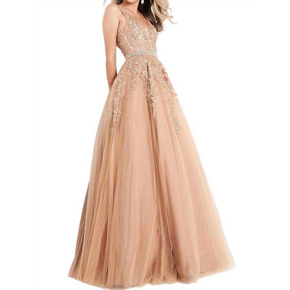 NEW JVN embellished lace prom dress in gold